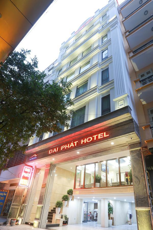 Dai Phat Hotel Hanoi Exterior photo